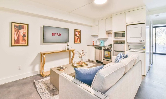 Virginia Highland Condo | Beautiful Updated Midtown Apartment