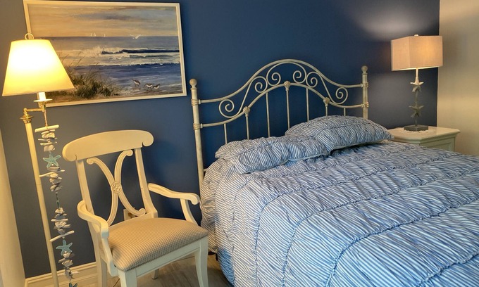 Glenbrook House | Beautiful, updated, private, contemporary “beachy” Guest suite