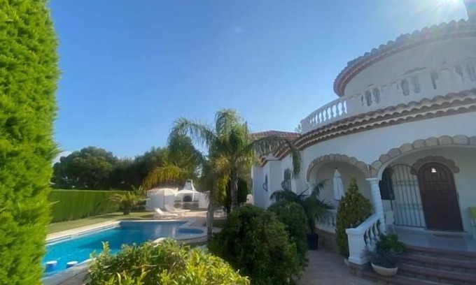 Miami Platja Villa | Beautiful villa with private pool in Miami platja !