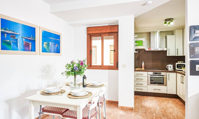 Velez de Benaudalla Apartment | Beautiful vacation apartment with private terrace