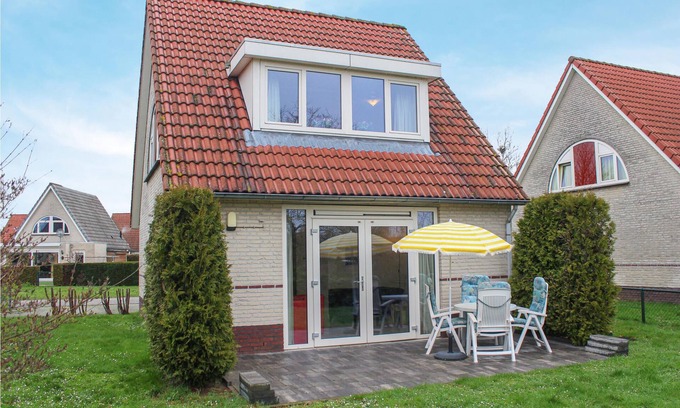Maasbree House | Beautiful vacation home with plenty of space and nice atmosphere in Stevensweert.