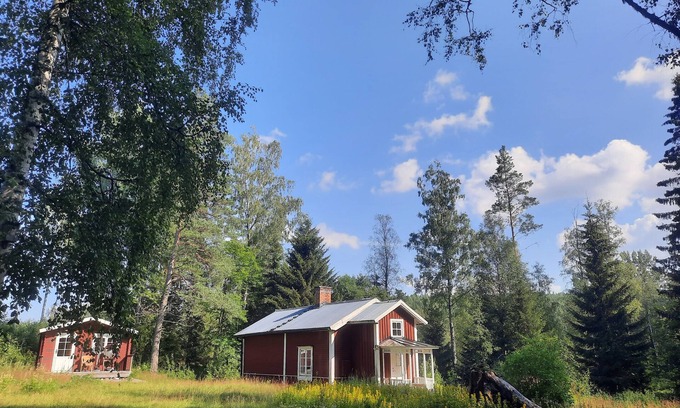 Nora Municipality Cabin | Beautiful vacation property with secluded location in the forest