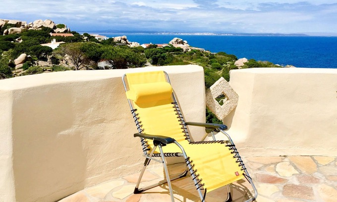 Capo Testa House | Beautiful villa for 4 people with A/C, WIFI, TV, terrace, pets allowed, panoramic view and park...