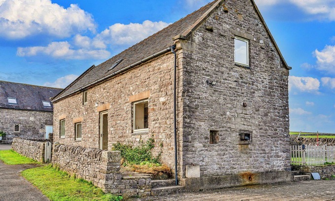 Newton Grange House | Beautiful villa for 6 guests with WIFI and pets allowed