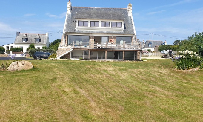 Pleumeur-Bodou Villa | BEAUTIFUL VILLA WITH SEA VIEW ON ÎLE GRANDE