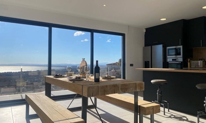 El Mas Fumats House | Beautiful villa with magnificent view of the bay of Rosas