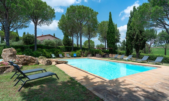 Grosseto Villa | Beautiful villa with sauna, hot tub, WIFI, private pool, A/C, terrace and panoramic view