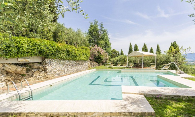 Pistoia Villa | Beautiful villa with private pool, WIFI, A/C, TV, terrace, pets allowed, panoramic view and par.