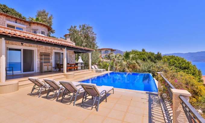 Kas Villa | Beautiful Villa with stunning views overlooking the Greek Island.