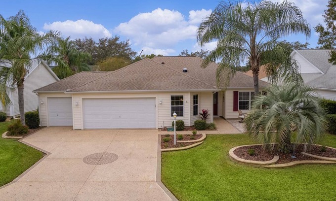 Sunset Pointe House | Beautiful Villages Home 2 Miles from Lake Sumter and 6 Miles from Brownwood