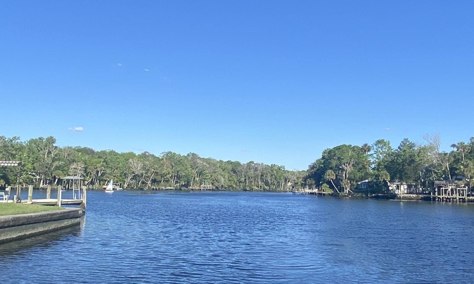 Homosassa House | Beautiful waterfront home! 5 Kayaks provided, Ice Machine, Minutes to springs