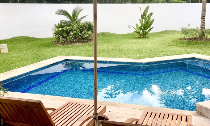 Alfredo V. Bonfil House | BEAUTIFUL WHITE HOUSE 15 MINS FROM THE AIRPORT