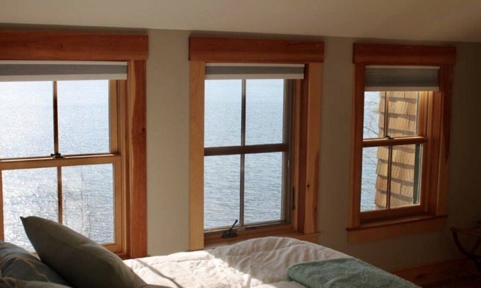 Meredith House | Beautiful Winnipesaukee Home