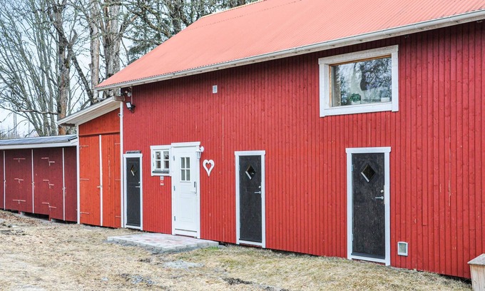 Svarta Apartment | Beautiful wooden house located on a large plot and close to some activity opportunities.
