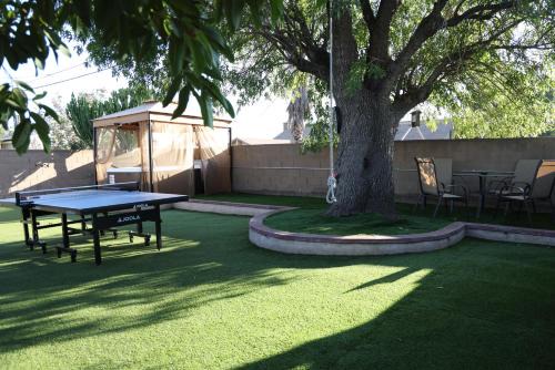 Sun Valley House | Beautifull 4 Bedroom House 15 Minutes From Universal Studios