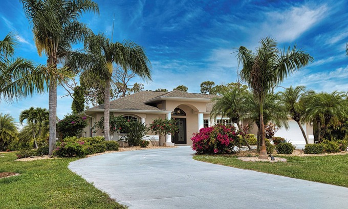 Port Charlotte House | Beautifully Landscaped Private Pool Home