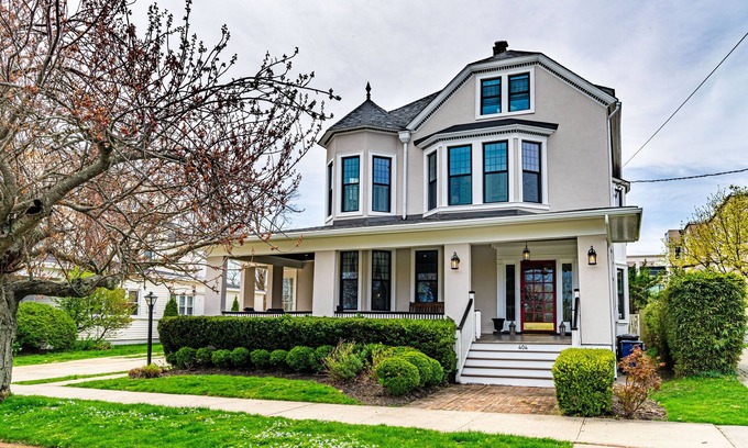 Asbury Park House | Beautifully Modern Victorian, PERFECT Location in Asbury Park