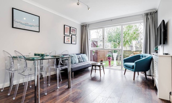 Bishop's Apartment | Beautifully Presented 2BD Flat near Westminster