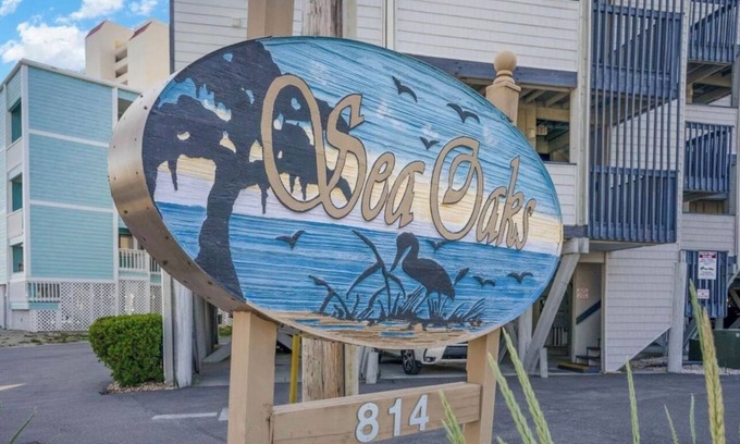 Garden City Condo | Beautifully relaxing condo on the ocean. Feet from the beach! Sea Oaks 108