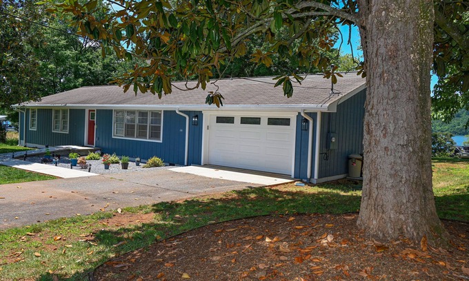 Elf House | Beautifully Remodeled Lake Access Home Where Friends & Family Make Memories