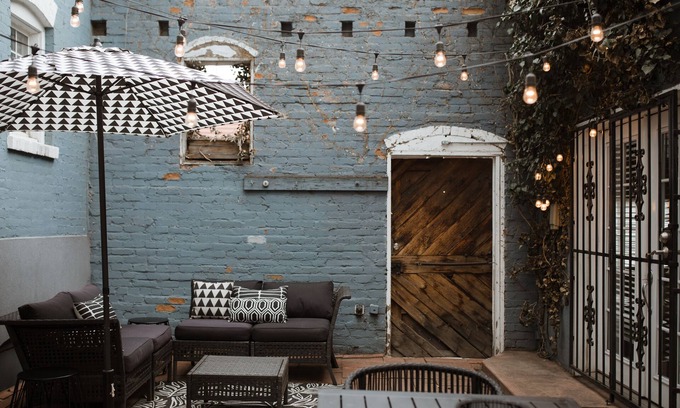 Speer Cottage | Beautifully Remodeled Carriage House In Denver