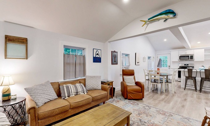 Hyannis House | Beautifully renovated home walking distance to the beach & downtown Hyannis