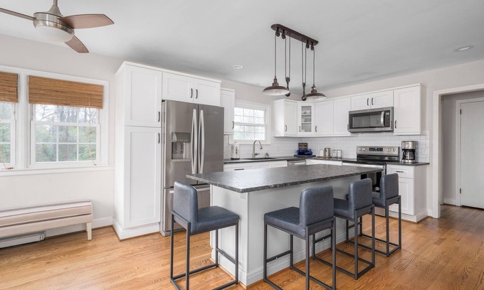 Greensboro House | Beautifully renovated home close to it all!