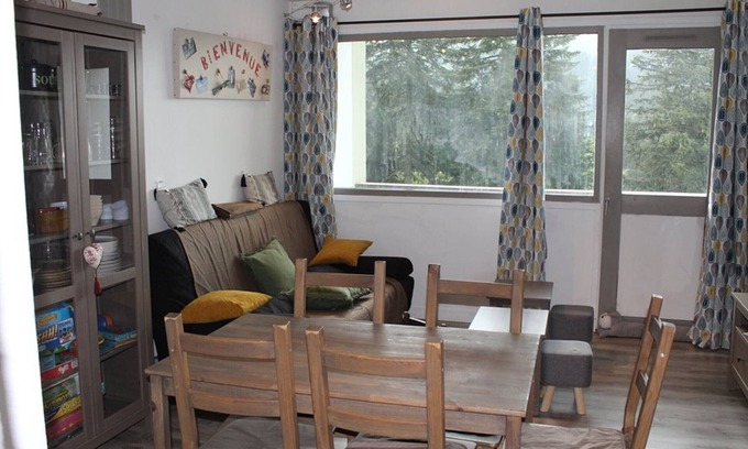 Laveissiere Apartment | Beautifully renovated T2 apartment with balcony at the ski slope