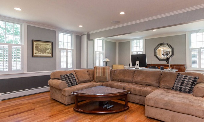Portsmouth House | Beautifully renovated historic home