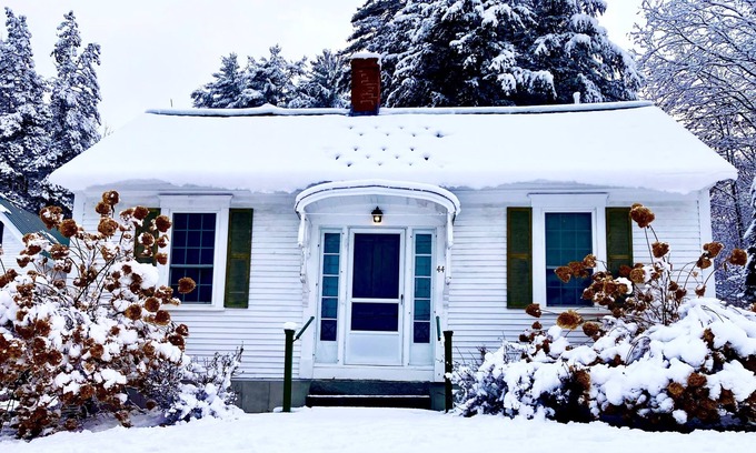 North Bridgton Cottage | Beautifully restored historical cottage in neighborhood alongside Long Lake, ME