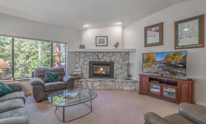 Kings Beach House | Beaver Street Retreat