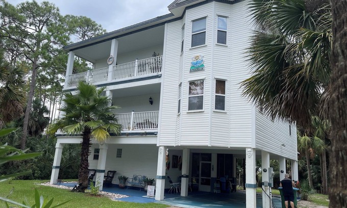 East End House | Because you deserve the best!