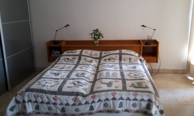 Pelissanne House | Bed and Breakfast in Provence (1/2)