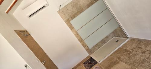 Aleria Apartment | Bed and breakfast with pool