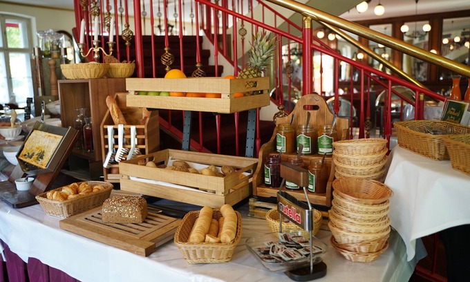 Potsdam Bed & Breakfast | Bed & Breakfast am Luisenplatz