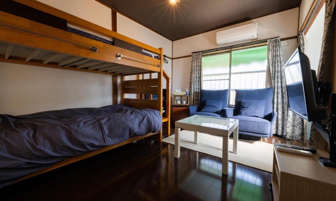 Ochi-gun House | Bed&Cafe Onzo オンゾー