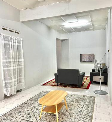 Taman Intan House | Bed's Homestay Kluang
