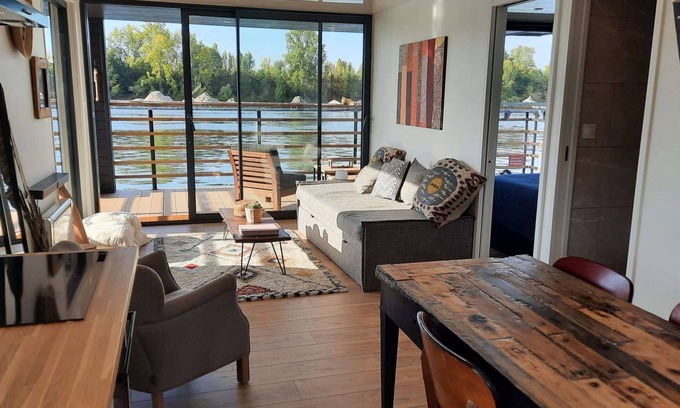 Vaux-sur-Seine Boat Rental | Bedroom with a view on the Seine. 40min from Paris.