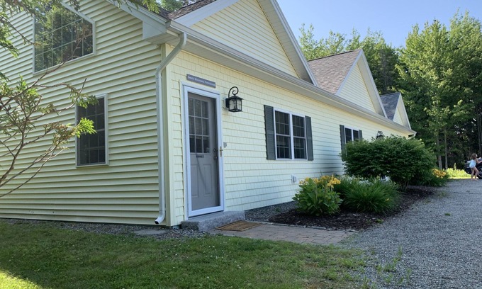 Southwest Harbor House | Beech Mountain Townhouse