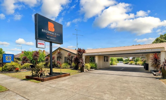 Sebastopol Hotel | Begonia City Motor Inn