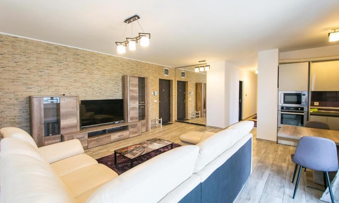 Cluj-Napoca Apartment | Beige Apartment Riviera
