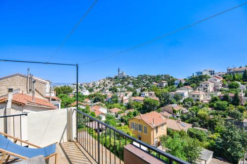 Roucas-Blanc Apartment | Bel appart avec terrasse et vue sur Notre-Dame