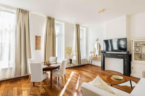 Brussels Apartment | Bel appart proche de gare du Midi, à côté du Centre Ville