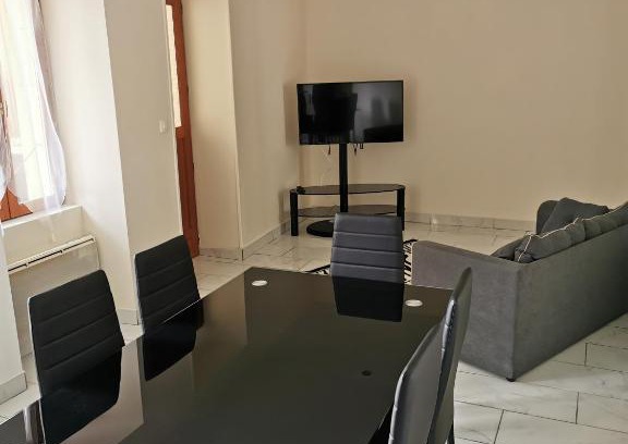 Nevers Apartment | bella appartement cathédrale
