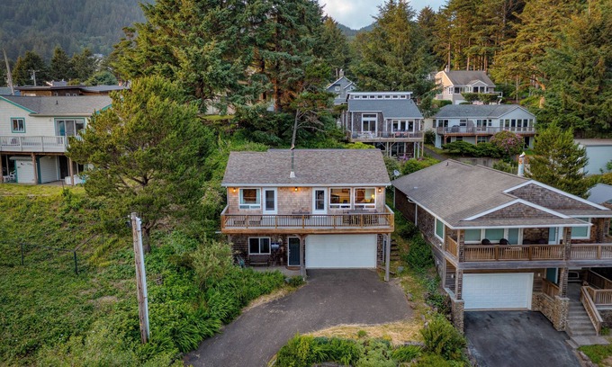 Neahkahnie Beach House | Bella Sol by AvantStay | Ocean Views + Game Room