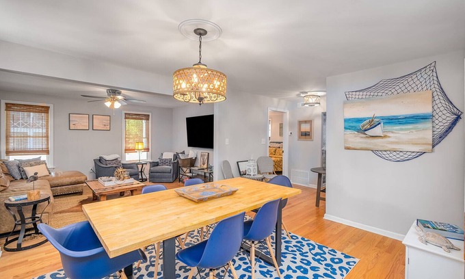 Savannah Beach Apartment | Bella Vista: 2 Bed/Bath Condo
