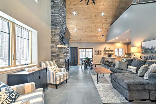 Bellaire House | Bellaire Family Cabin All-Season Retreat!