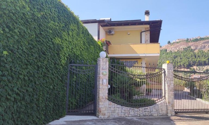 Enna House | Bellavista