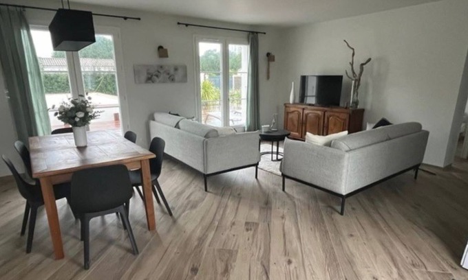 Le Grand-Village-Plage House | Belle Maison Familiale Avec Piscine Privée