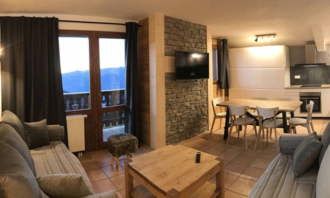 Belle Plagne Apartment | Belle Plagne, 55m²-6p, ski in/out, swiming pool